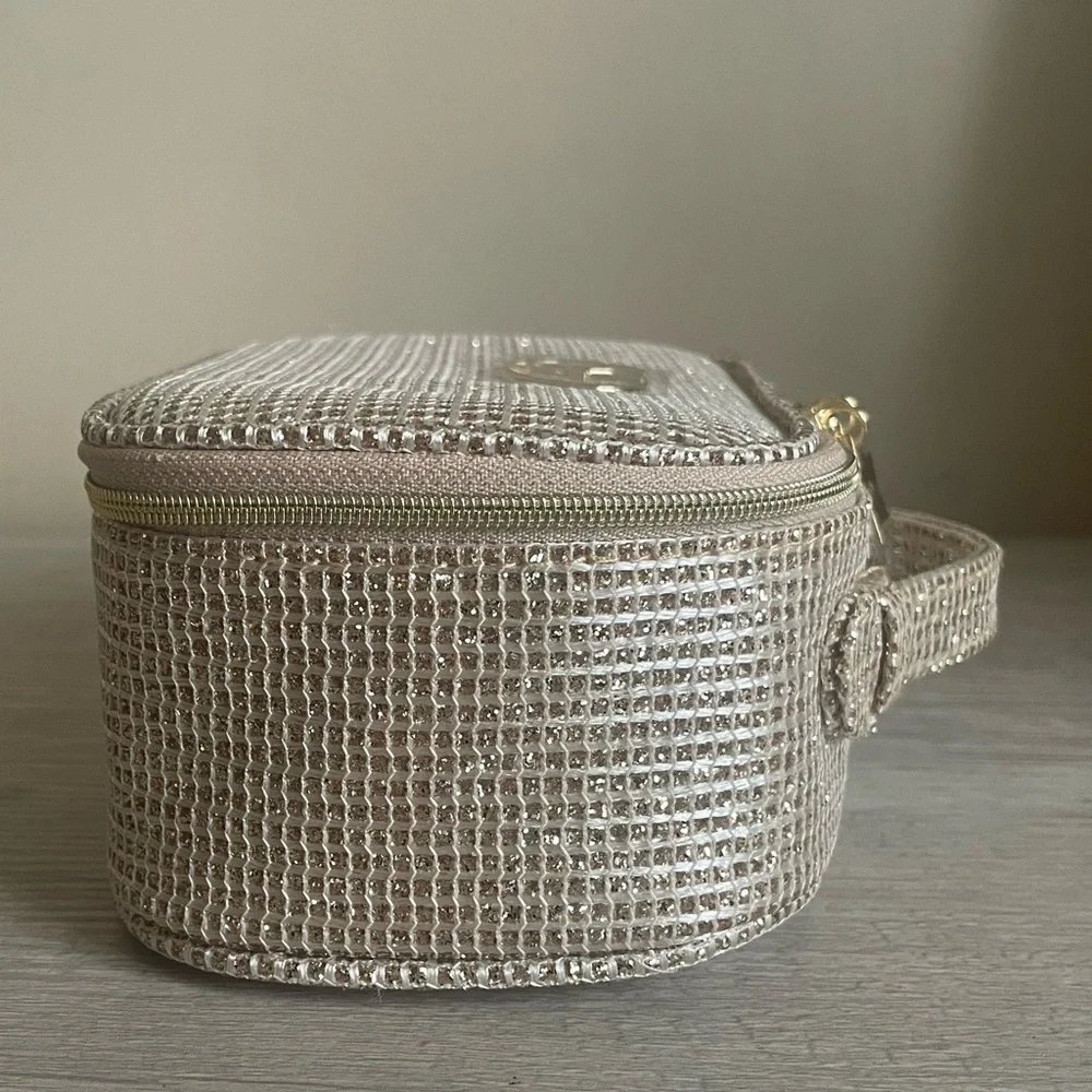 Authentic Dior Gold Woven Cosmetic Case. New. Comes With Box. - Picture 7 of 10